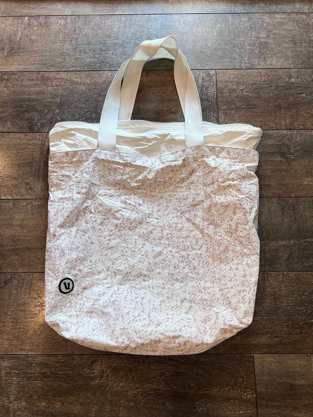 VuoriDay Tripper Tote Bag 72$